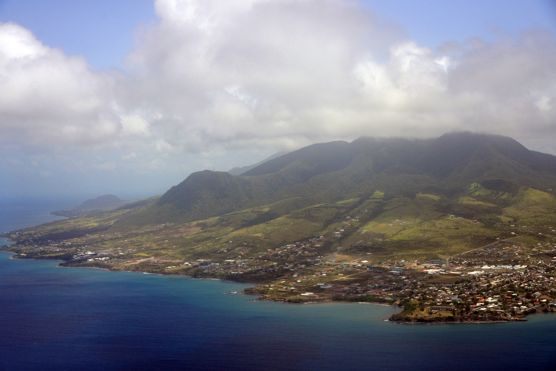 St Kitts island - general view from the air, western coast with Limekiln Bay in the foreground - Mount Liamuiga, St Kitts and Nevis